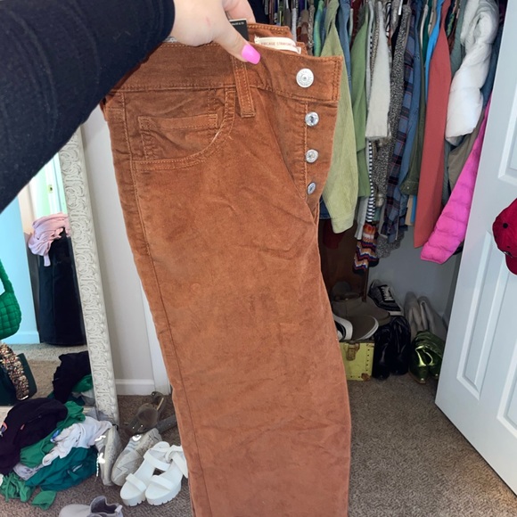 Levi Women’s Jeans NWT - Picture 4 of 4